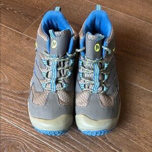 Merrell Hiking Shoes 7